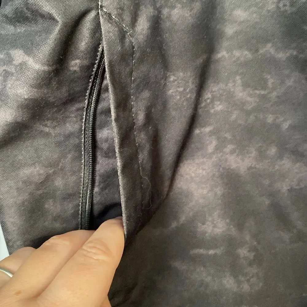 Columbia Black Camouflage Hooded Jacket Size XL (18/20)